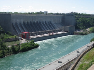 hydro Dam on the Niagara River.
