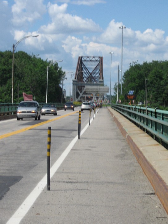 approach to the Quebec Bridge